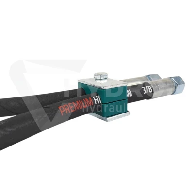 Uchwyt podwójny do rur hydraulicznych 18mm