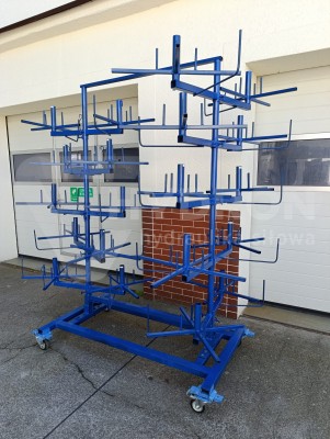 Przejdź do produktu Stojak / regał 20 półkowy na węże hydrauliczne