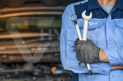 Koszt 1 godziny pracy serwisu maszyn i urządzeń