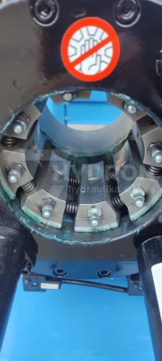Zakuwarka do węży P20 Finn Power używana !