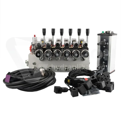 Rozdzielacz hydrauliczny 6 sekcyjny 12V blokowy typu Cetop 3 NG6 z proporcjonalnym regulatorem przepływu w komplecie z panelem sterującym Salvarani z trzema joystickami, manometrem, wtyczkami elektrycznymi i przyłączami