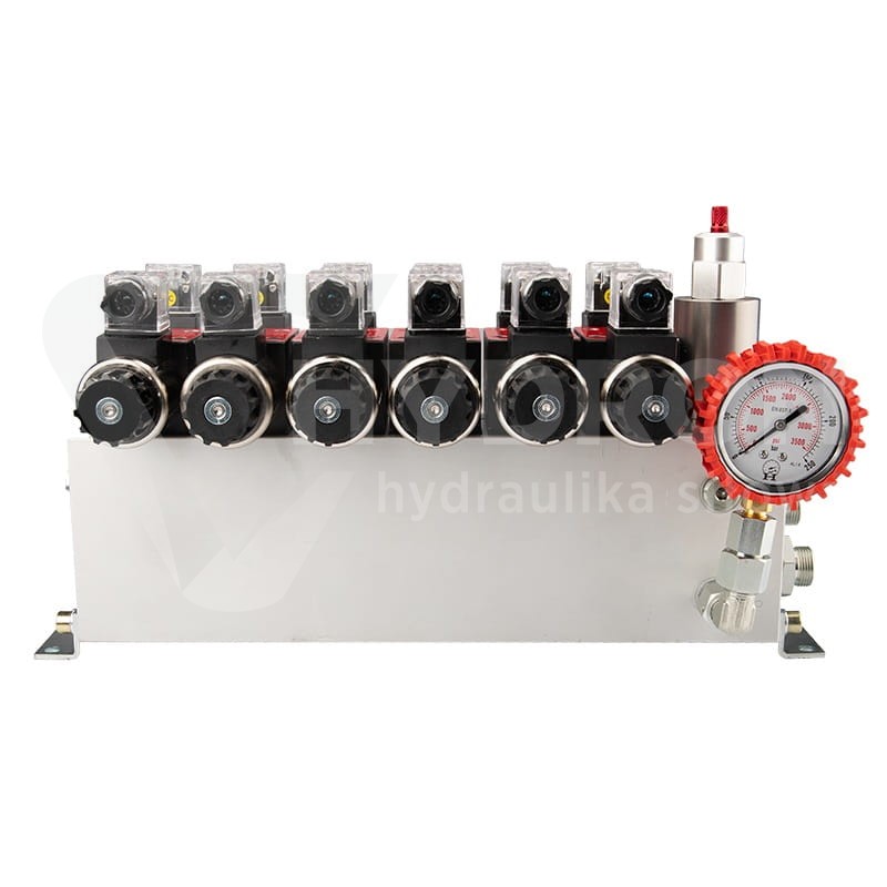 Rozdzielacz hydrauliczny 6 sekcyjny 12V blokowy typu Cetop 3 NG6 z proporcjonalnym regulatorem przepływu w komplecie z manometrem, wtyczkami elektrycznymi i przyłączami