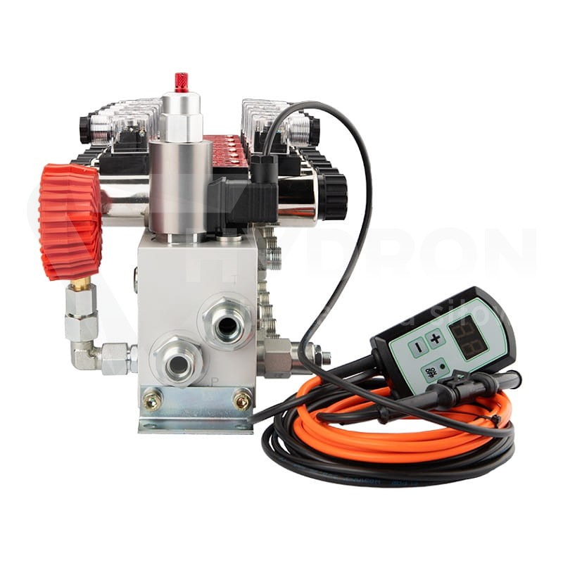 Rozdzielacz hydrauliczny 6 sekcyjny 12V blokowy typu Cetop 3 NG6 z proporcjonalnym regulatorem przepływu w komplecie ze sterownikiem zaworu proporcjonalnego ARPWM, manometrem, wtyczkami elektrycznymi i przyłączami