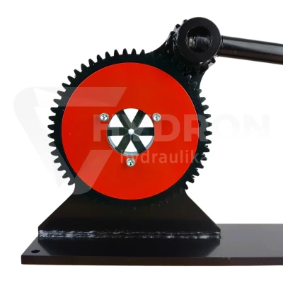 Low-pressure / fuel hose crimping machine