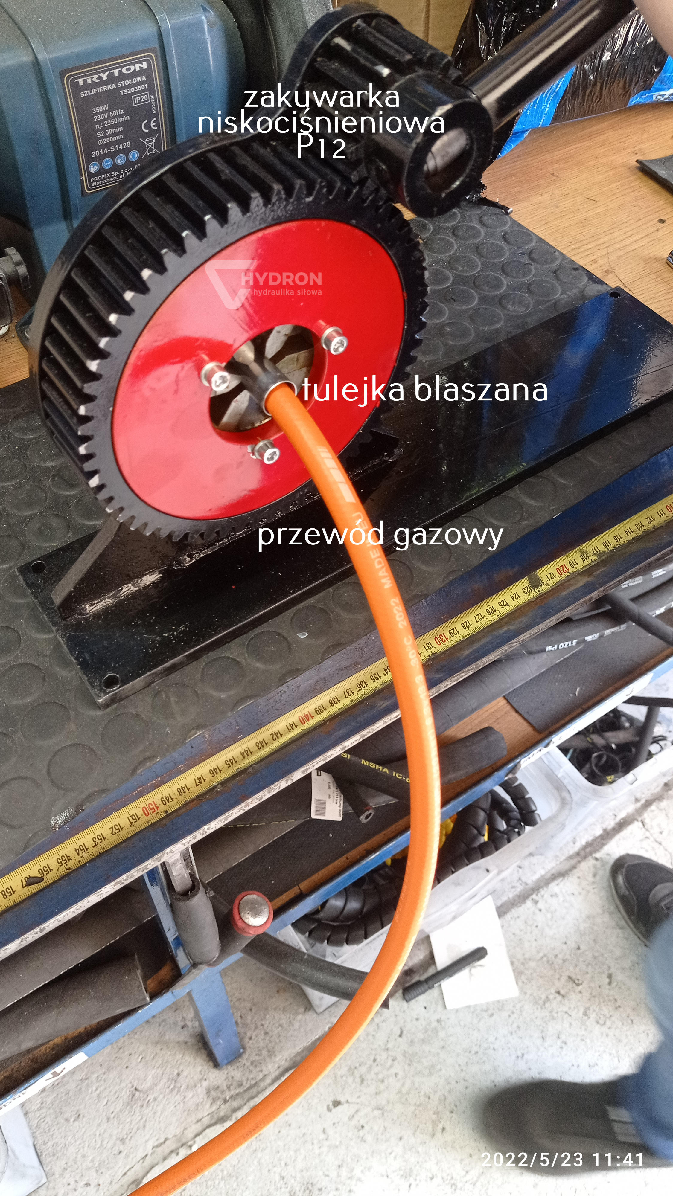 Zakuwarka do przewodów niskiego ciśnienia