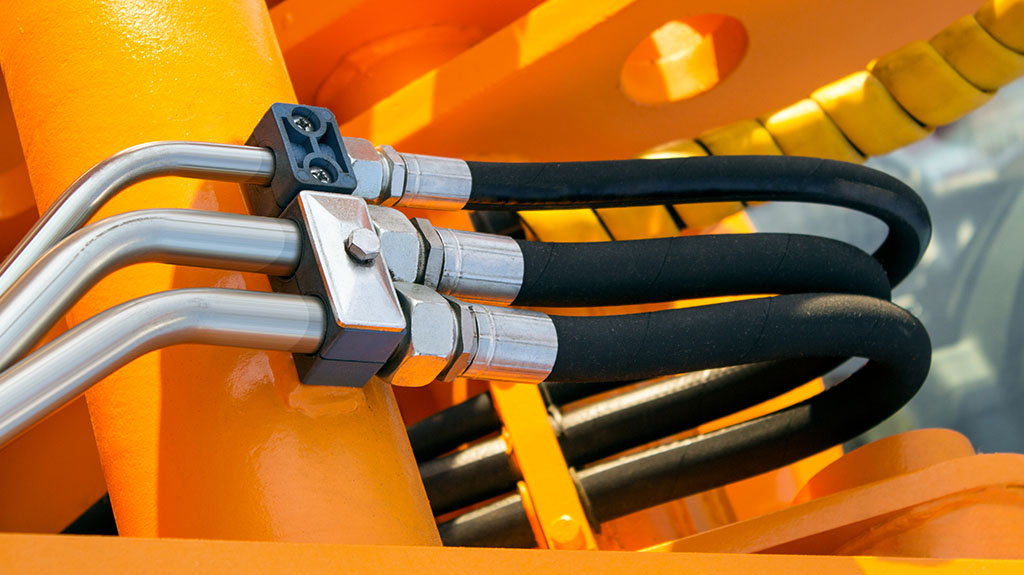Porównanie hydrauliki siłowej i pneumatyki - różnice i podobieństwa