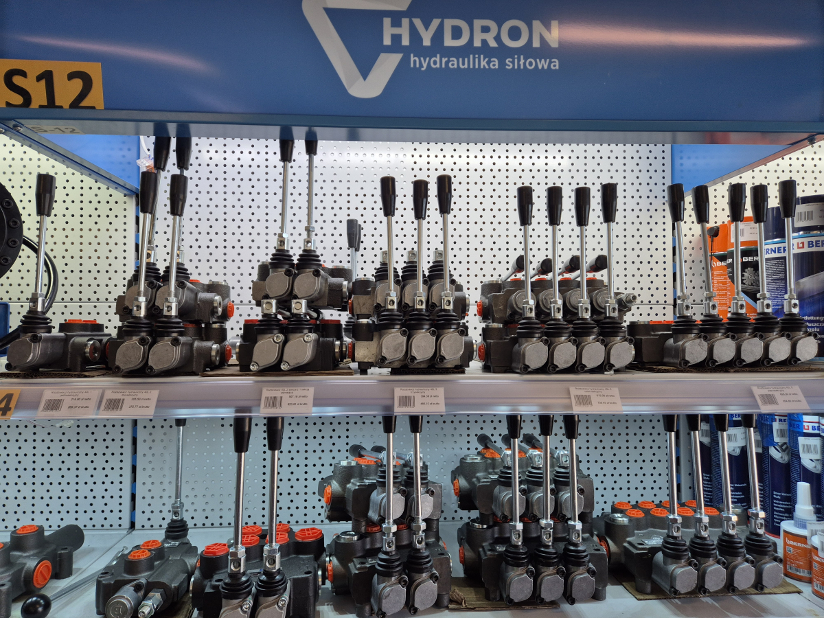 Jak dobrać rozdzielacz hydrauliczny do pompy ?