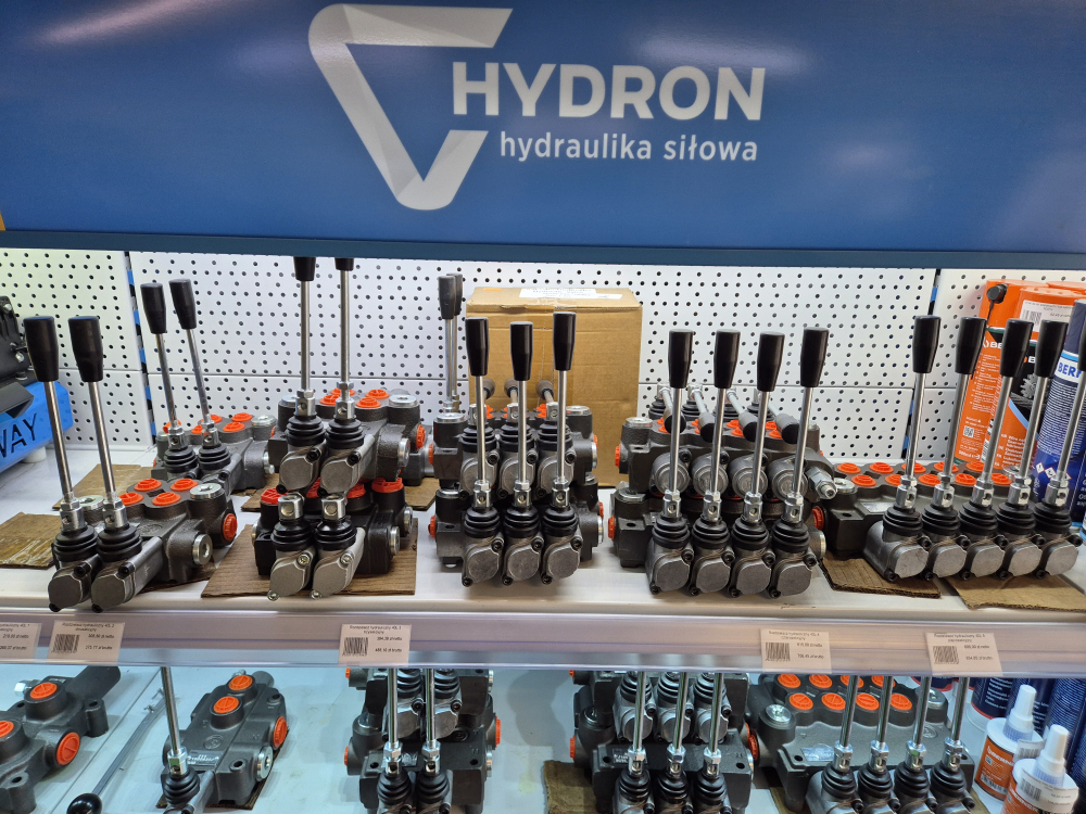W jaki sposób regeneruje się rozdzielacze hydrauliczne?